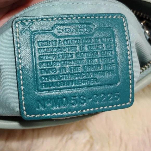 Authentic Coach Y2K Small Blue Pebbled Leather Shoulder Bag - Picture 10 of 16